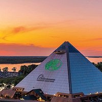 Bass Pro Shops at the Pyramid
