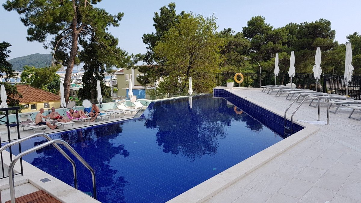 Hotel Budva Pool Pictures & Reviews - Tripadvisor