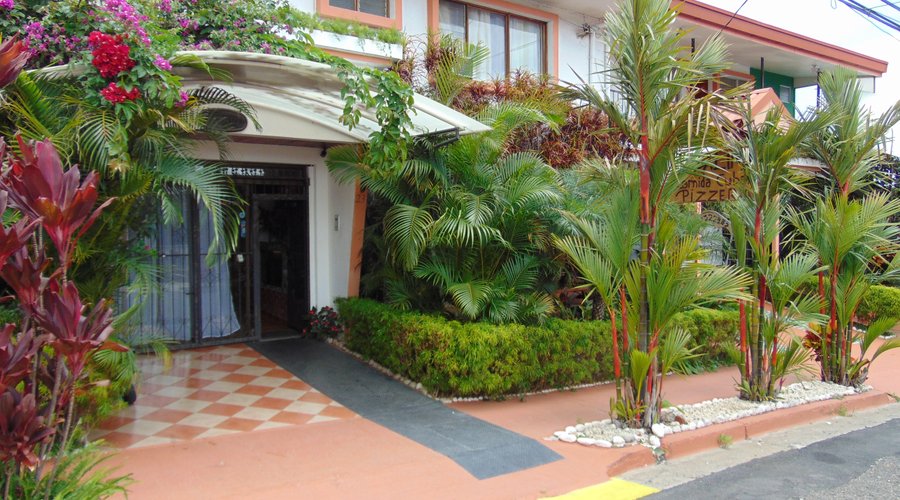 Front View of Casa Lima BB