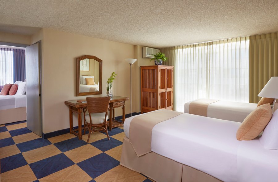 Ewa Hotel Waikiki Rooms Pictures Reviews Tripadvisor