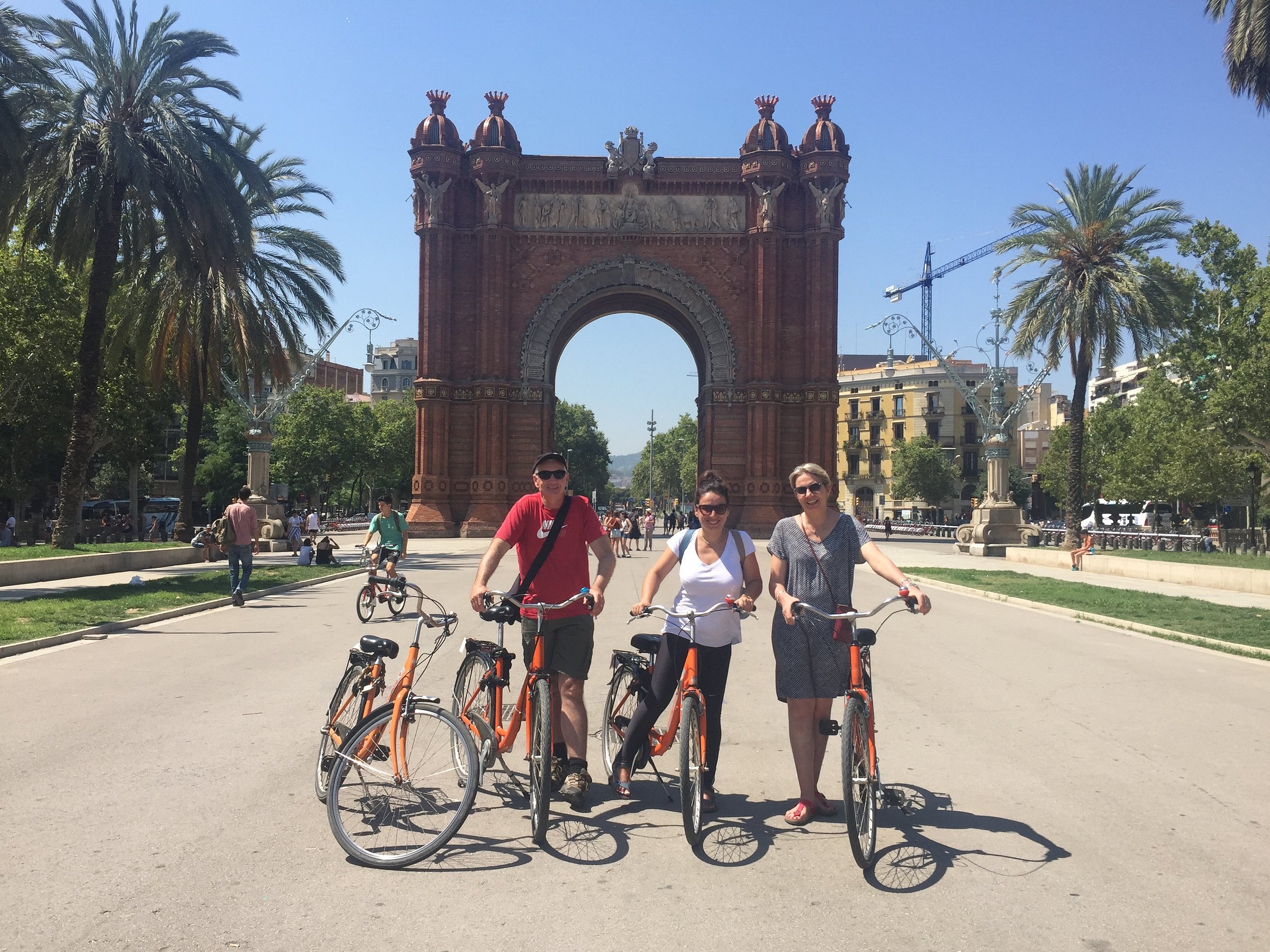 bike sharing barcelona tourist