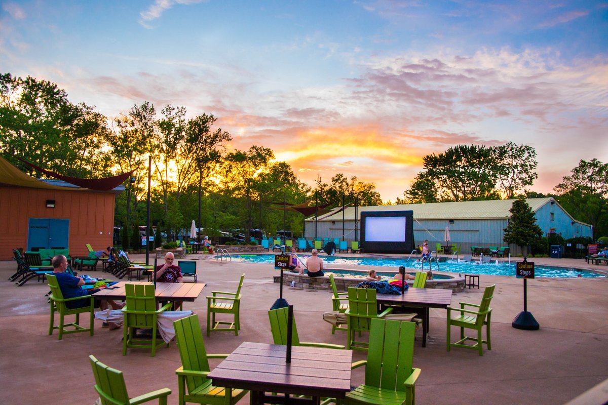 Nashville KOA Resort Pool: Pictures & Reviews - Tripadvisor