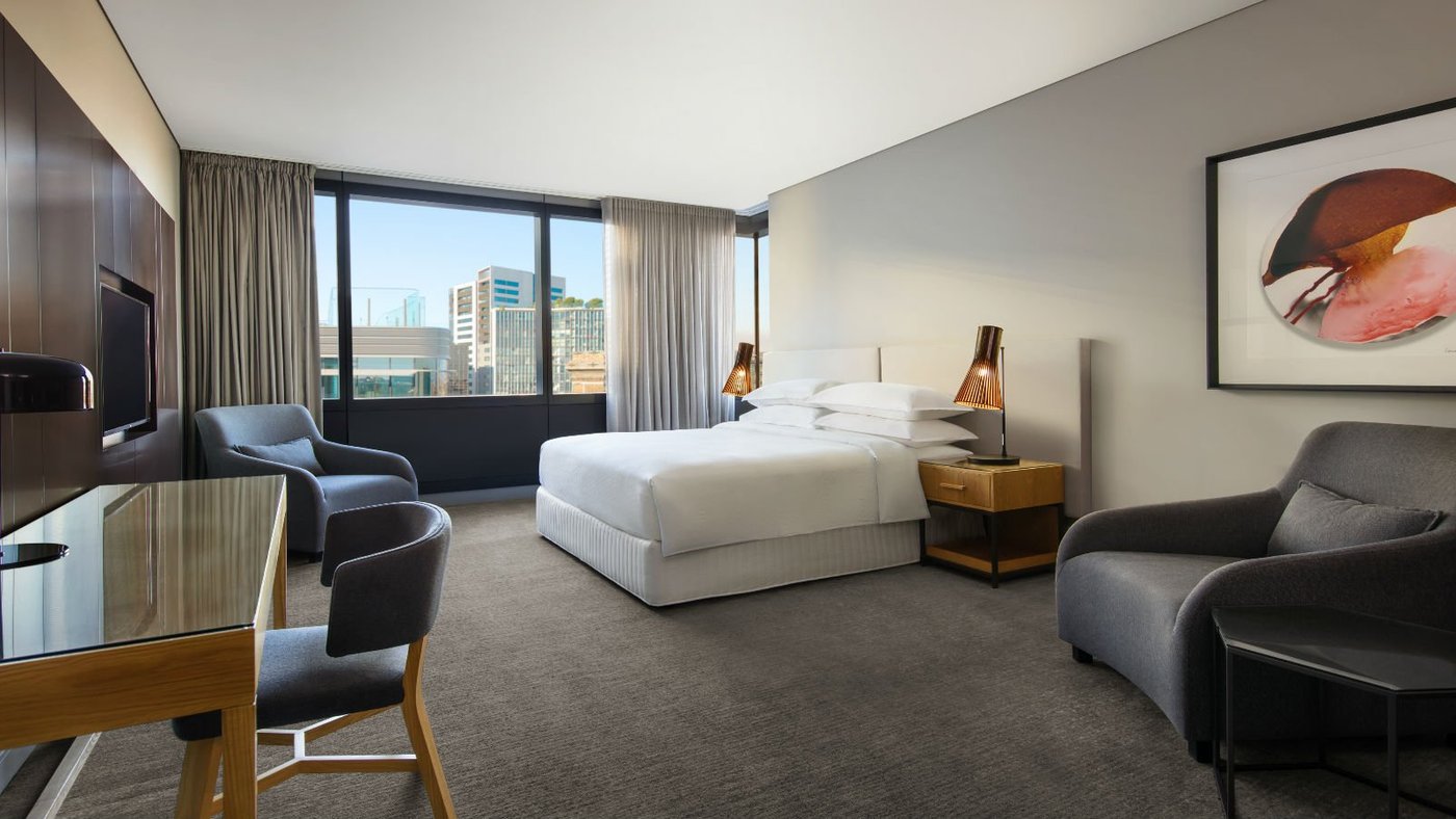 Four Points by Sheraton Sydney, Central Park – Zimmerservice: Fotos und ...