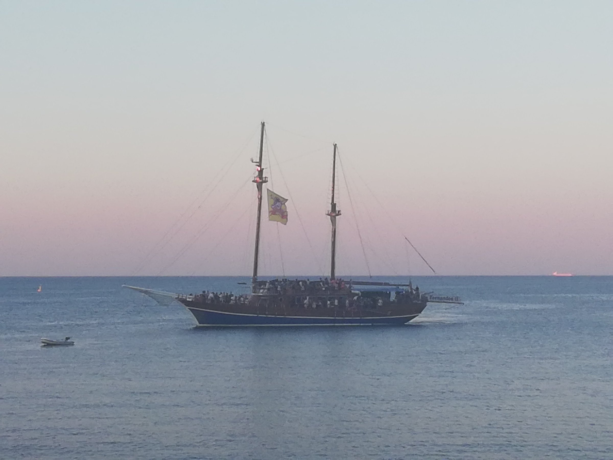 Lazy Pirate Party Boat Malta (Sliema) ATUALIZADO 2022 O que saber antes de ir Sobre o que as