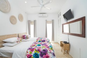 Room & Suite