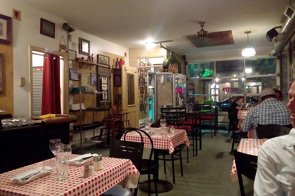 PIZZA PIZZA, Montreal - 1001 Rue Ste- Catherine St, Ville-Marie -  Restaurant Reviews & Phone Number - Tripadvisor