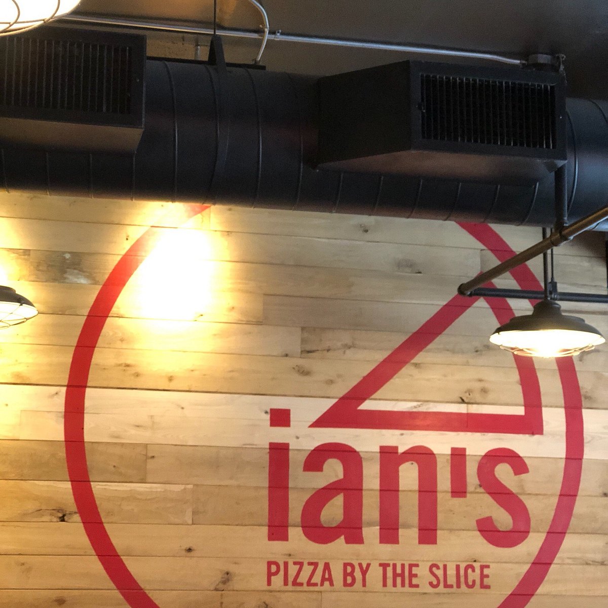 IAN'S PIZZA MADISON | FRANCES STREET - Menu, Prices & Restaurant