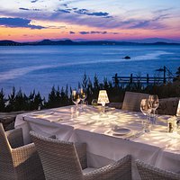 RESTAURANT ROCCA BEACH - HOTEL LA ROCCA RESORT & SPA