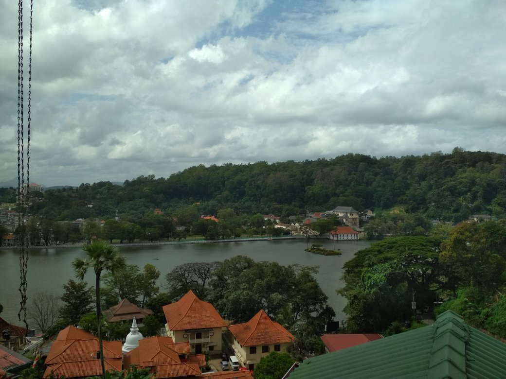 CEYLONI LAKE RESIDENCY $23 ($̶3̶8̶) - Kandy Specialty Inn 2024 Prices ...