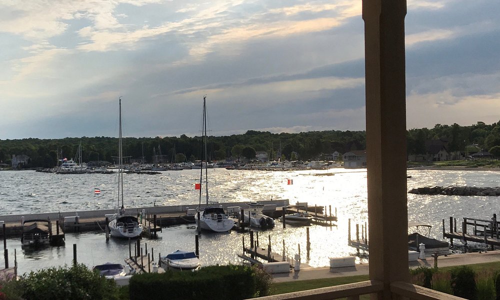 the yacht club at sister bay reviews