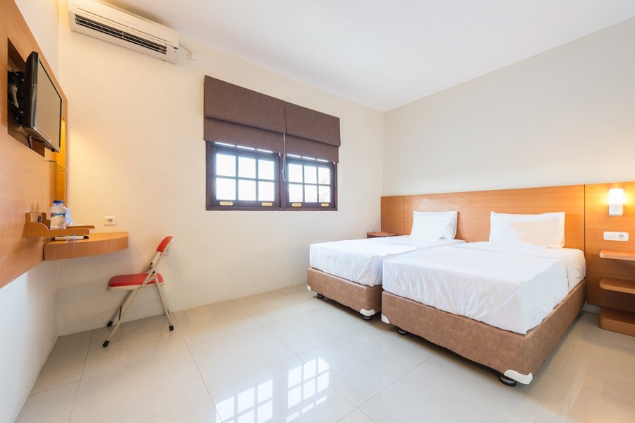 Family Guest House Kupang Baru Prices Motel Reviews Surabaya Java Tripadvisor