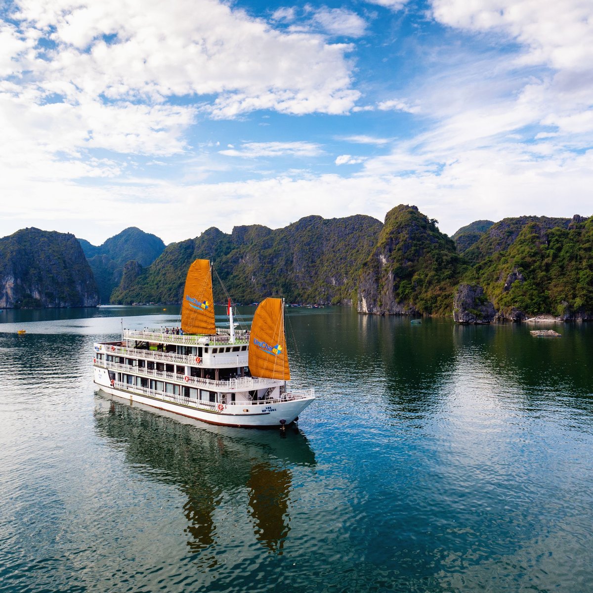 Unicharm Cruise Halong (Hạ Long) 