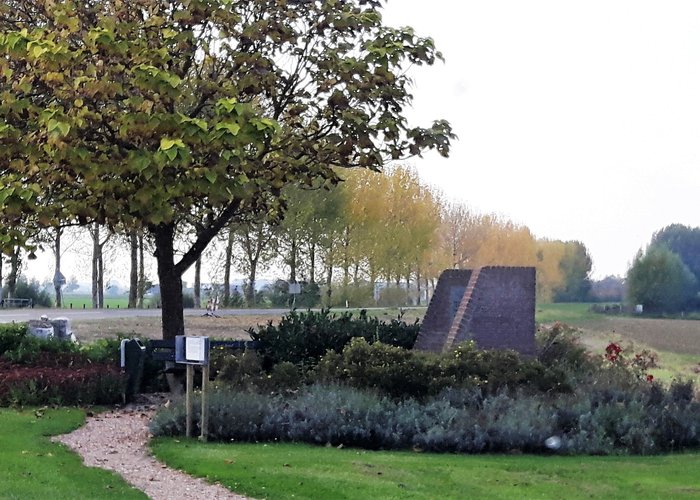 Canadees Herdenkingsmonument Ijzendijke - Sluis / HA oktober 2017