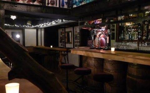 Nos da back bar