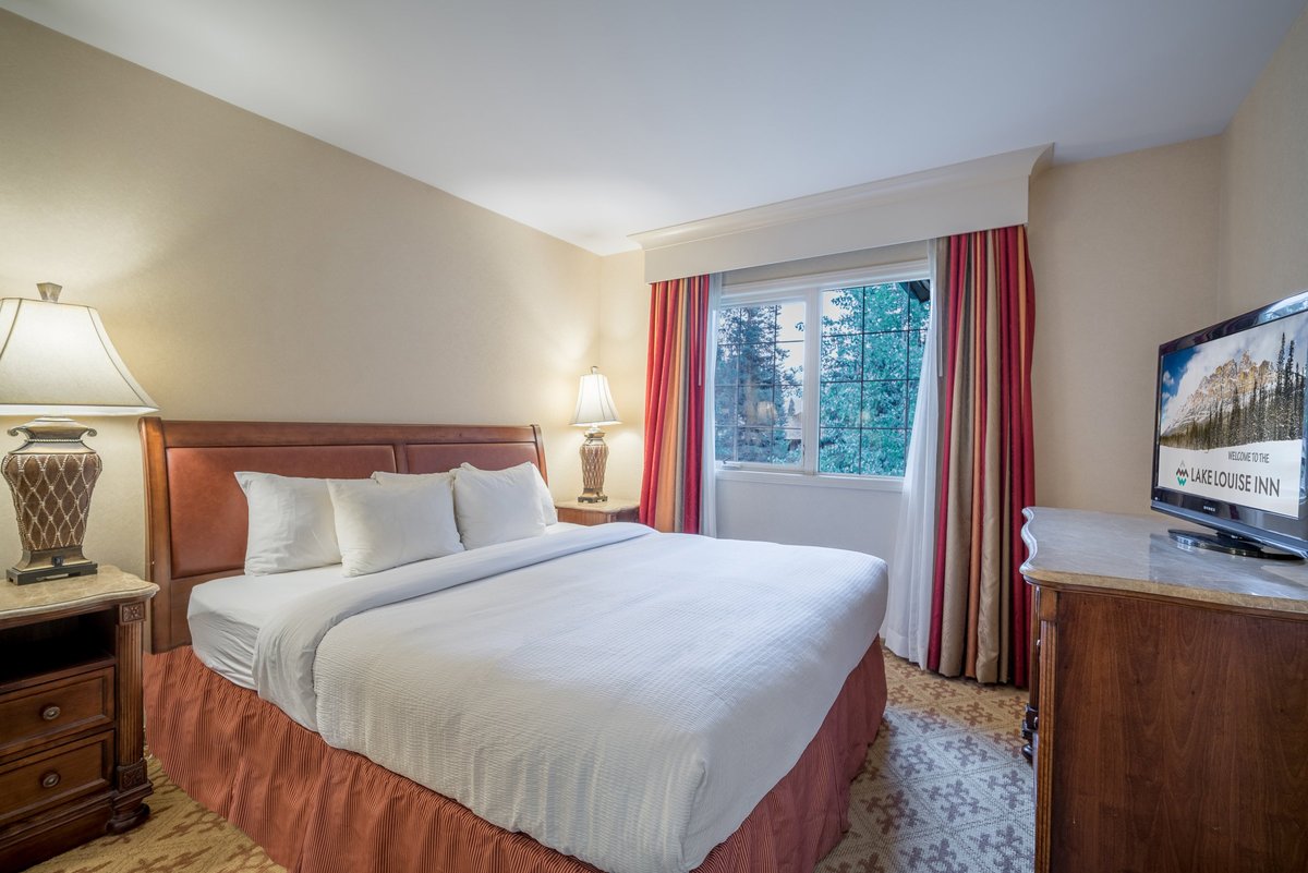 Lake Louise Inn Rooms: Pictures & Reviews - Tripadvisor