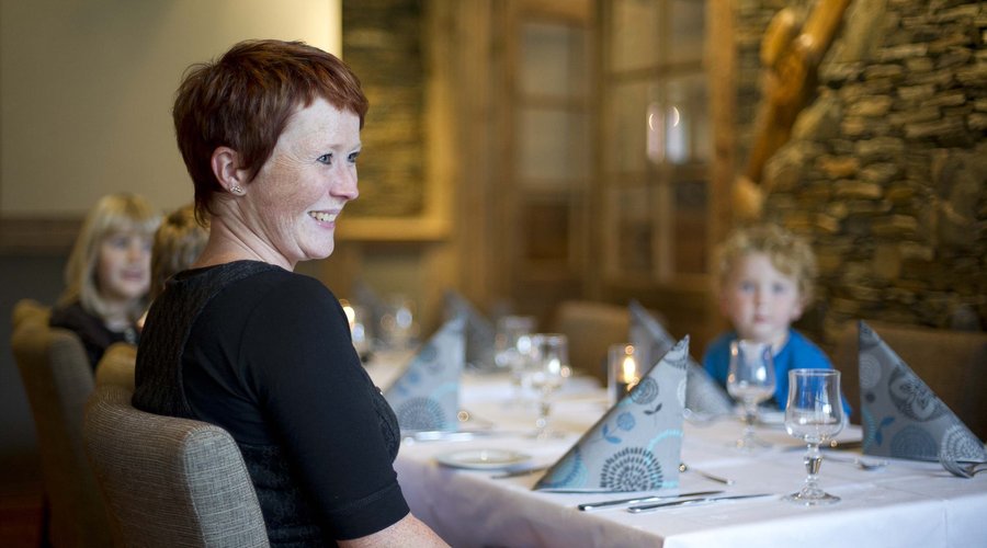 Enjoy dinner or lunch in great atmosphere, in Flåmstova Restaurant!