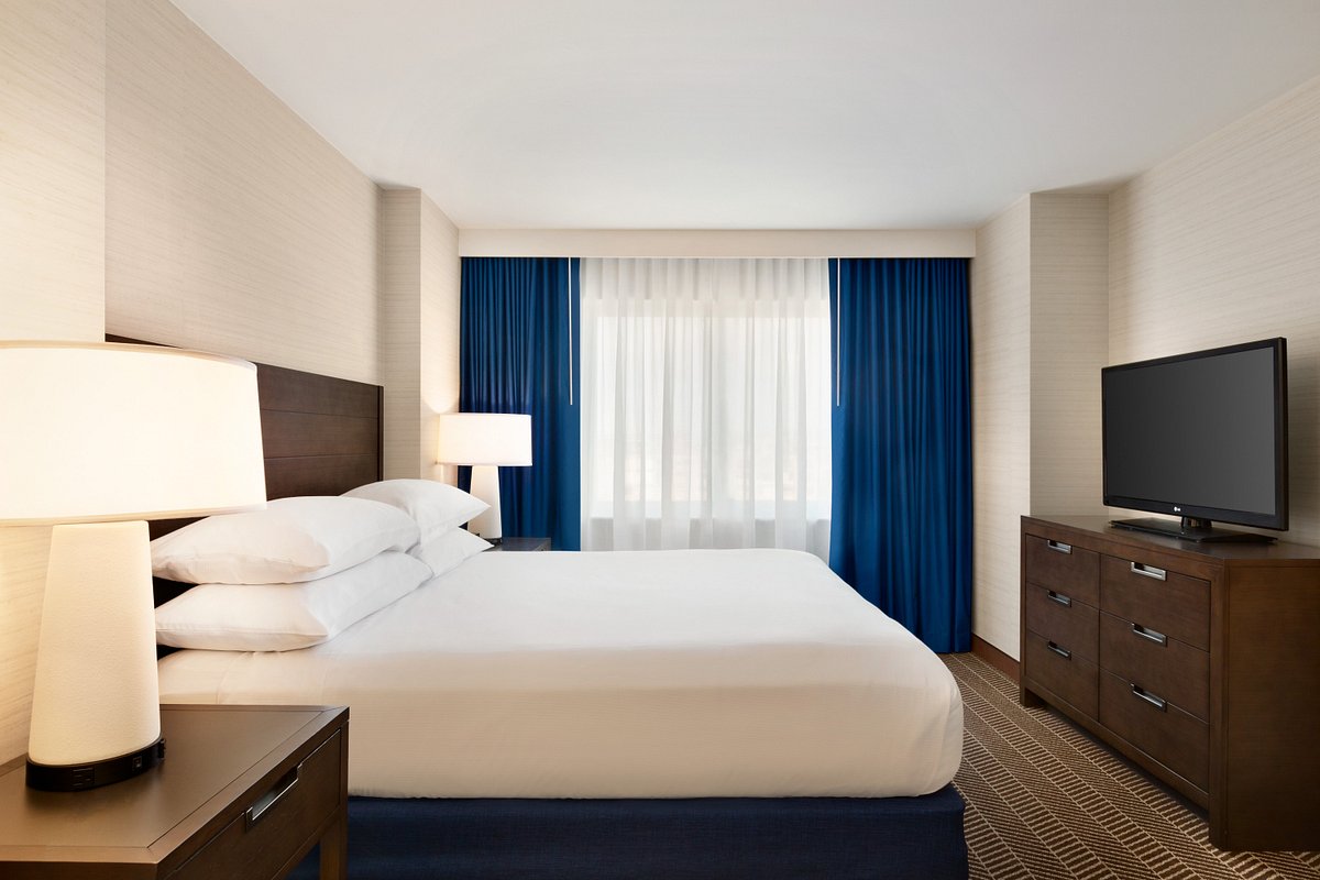 EMBASSY SUITES BY HILTON BOSTON AT LOGAN AIRPORT (MA) 719 fotos