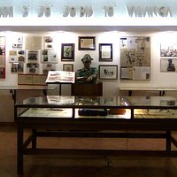 vista frontale della sala dedicata a Paolo CACCIA DOMINIONI ed al XXXI Btg