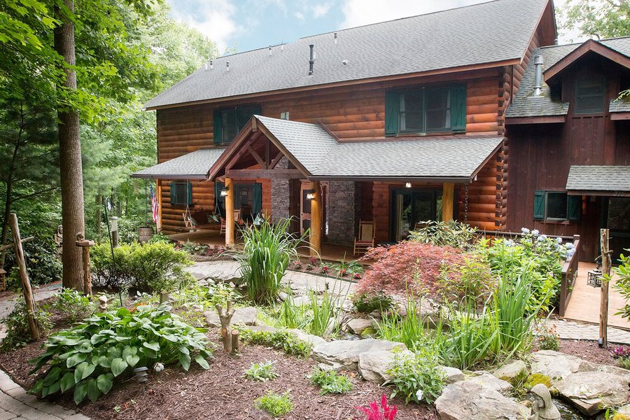 Lazy Bear Lodge - UPDATED 2022 Prices, Reviews & Photos (Valle Crucis