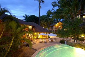 Pool & Beach