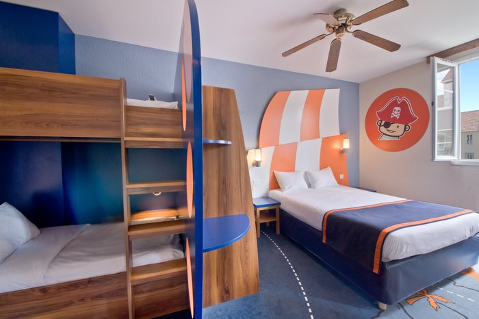 EXPLORERS HOTEL AT DISNEYLAND PARIS - Updated 2025 Reviews, Photos & Prices