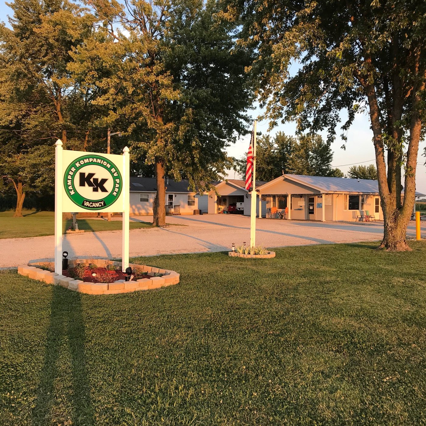 Escape to Nature's Playground: Your Guide to Illinois Kamper Kompanion Campground