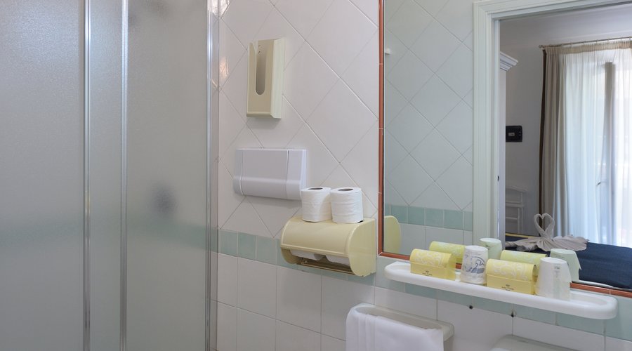 Bagno Camera Quadrupla