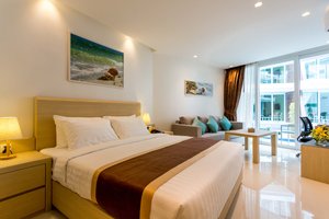 Room & Suite