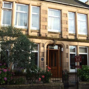 Rossmount Guest House