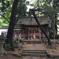 参道と本殿