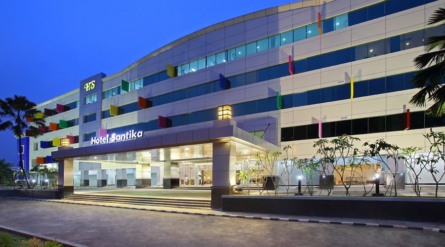Hotel Building