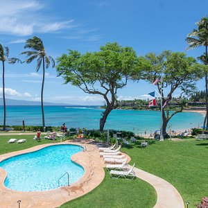 Napili Surf Beach Resort in Maui, image may contain: Resort, Hotel, Summer, Pool