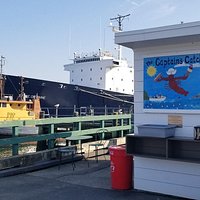 The Captain's Catch 5 Sea Street Castine Maine