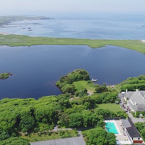 Renvyle House Hotel & Resort on 150 acres estate with private lake and 1km beach in Connemara.