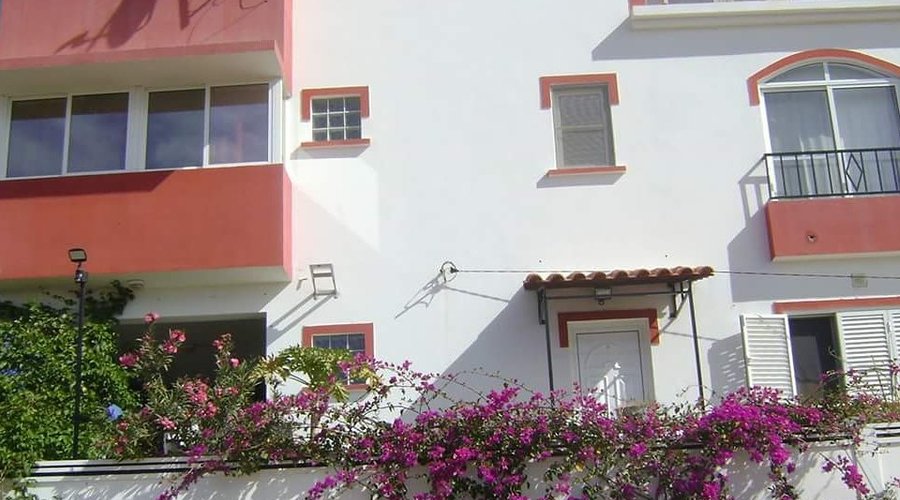 Yriaresidencial. com
