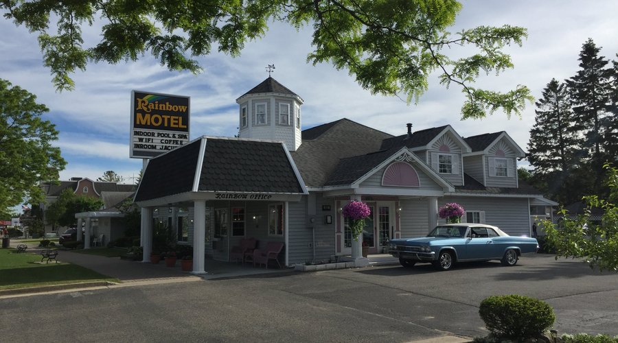 Rainbow Motel