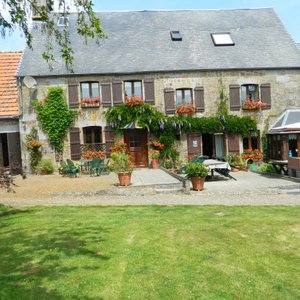 The farmhouse frontage.