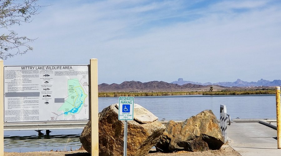 Mittry Lake Wildlife Area, February 2018: Boat launch area