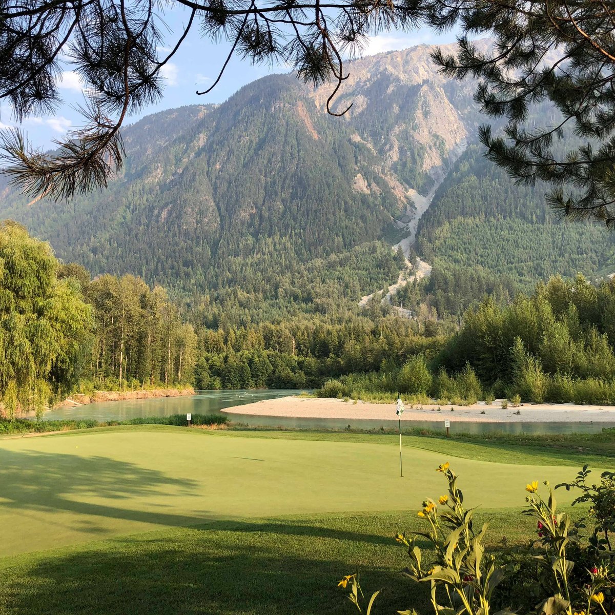 BIG SKY GOLF CLUB (Pemberton) Ce qu'il faut savoir pour votre visite