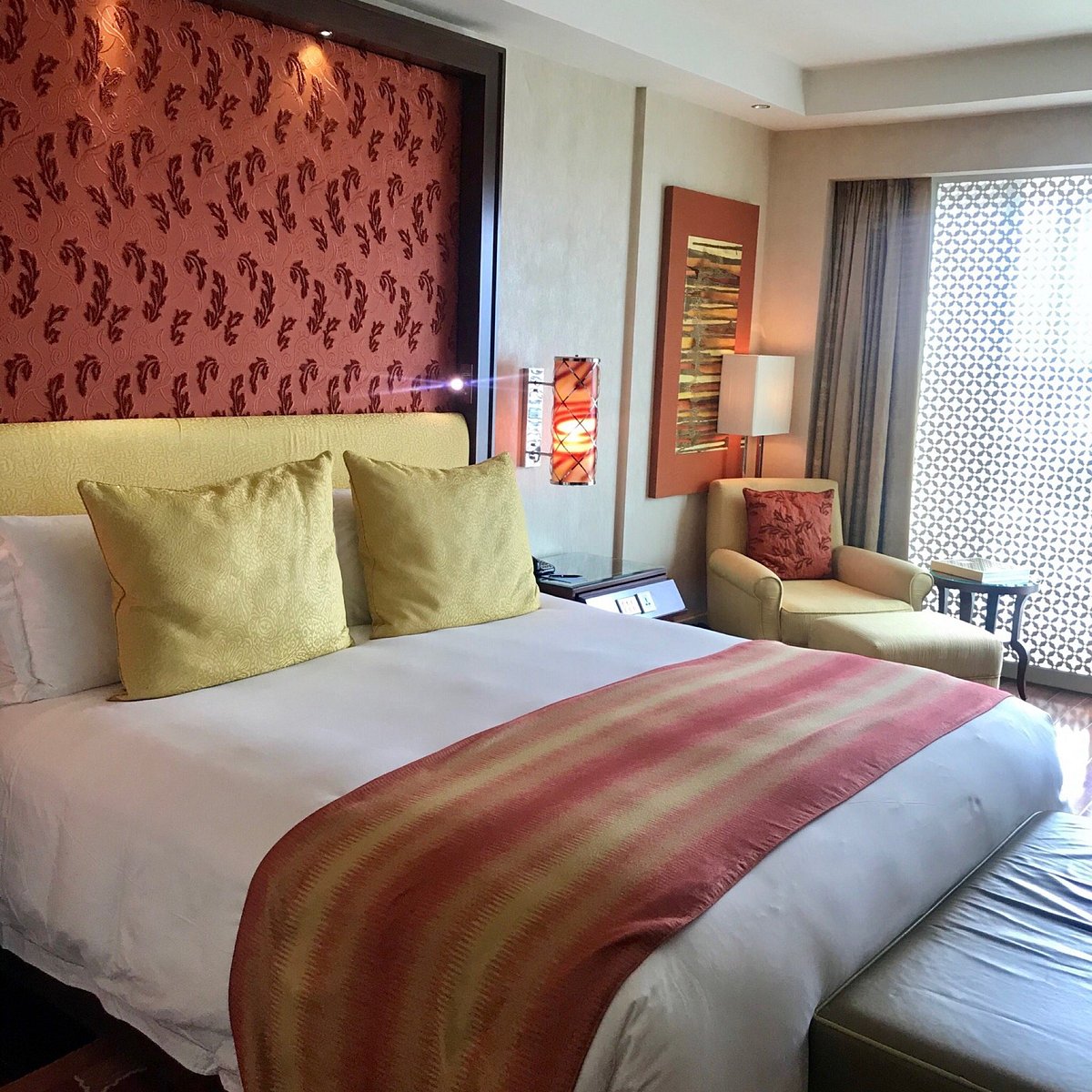 The Ritz-Carlton, Bangalore, hotel in Bengaluru