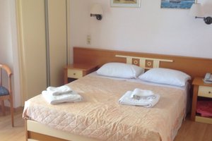 Room & Suite