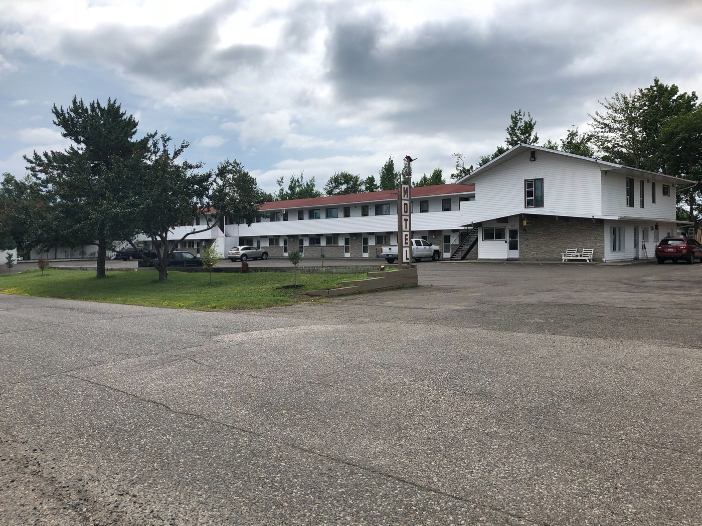 Voyageur Motel (C̶$̶1̶0̶0̶) C$89 - UPDATED Prices, Reviews & Photos