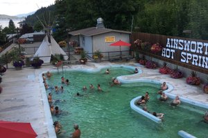 Pool & Beach