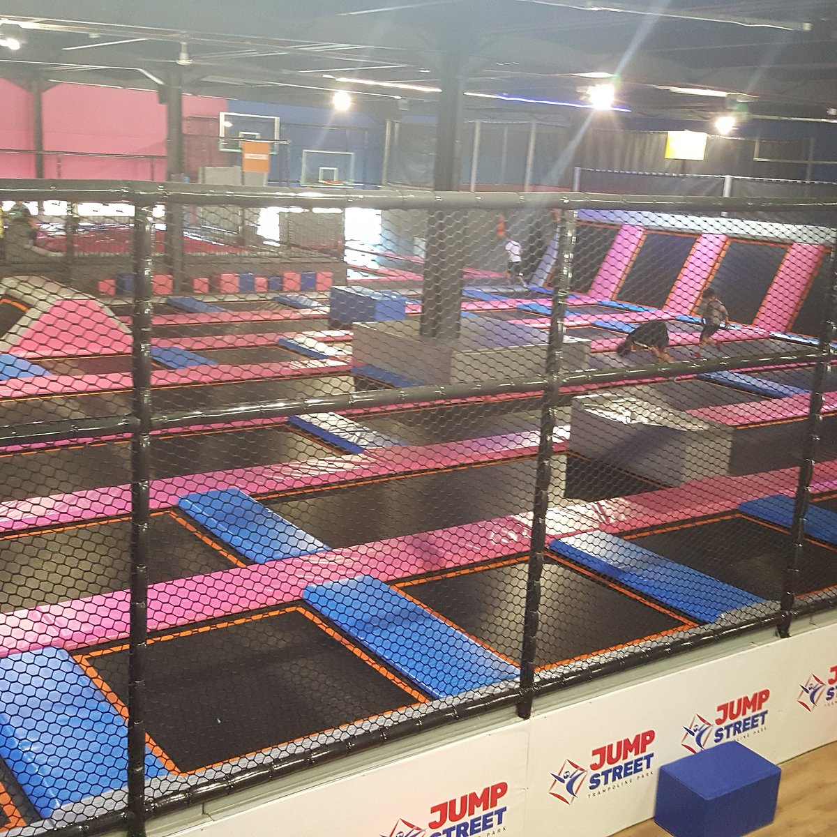 ballet manipuleren Vervuild JUMP STREET Trampoline Park (Valentigney) - All You Need to Know BEFORE You  Go