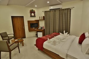 Room & Suite