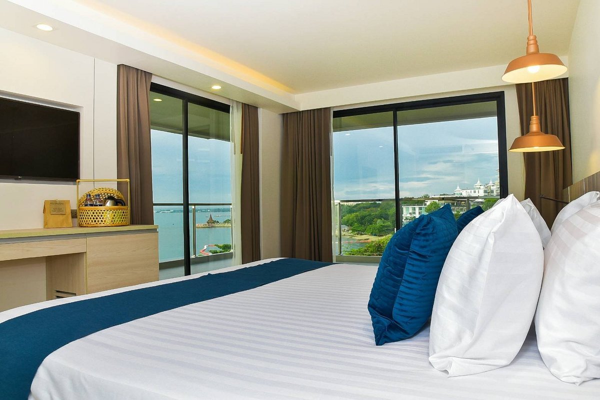 Отель golden tulip pattaya beach. Голден Тулип Паттайя. Голден Тулип Паттайя Бич Резорт. Голден Тюлип Тайланд. Отель Golden Tulip Pattaya Beach Resort 5*.