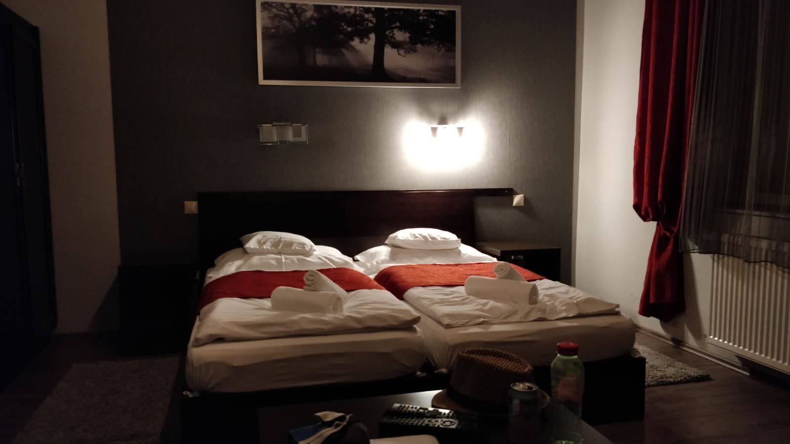 Budapest Rooms by null