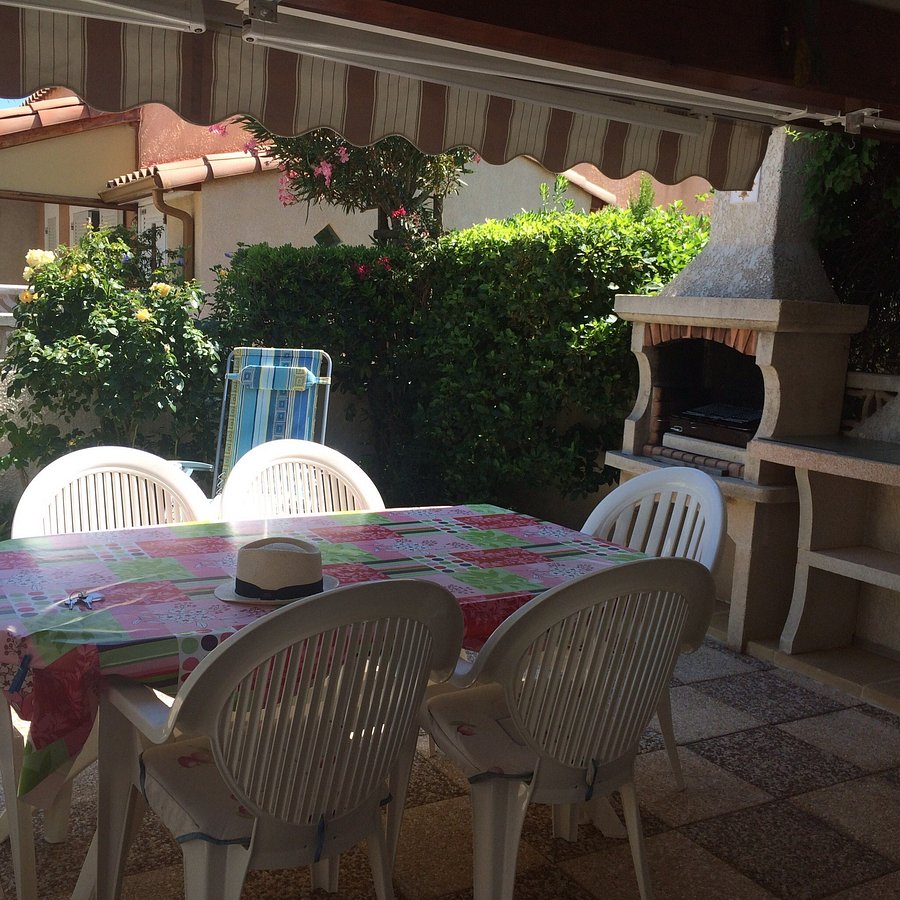 Le Pirate Narbonne Plage 1 Quai Jean Bouteille Restaurant Avis Numero De Telephone Photos Tripadvisor