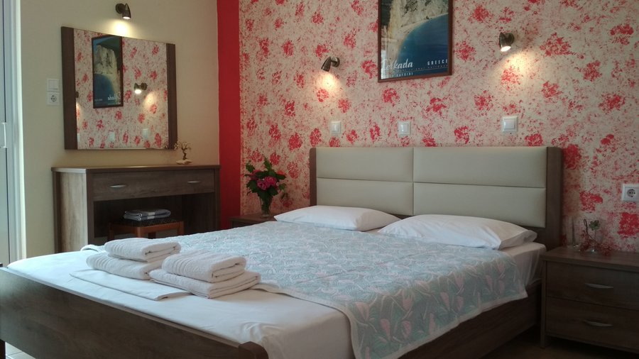 Εσωτερικός Χώρος Δίκλινου Δωματίου - Internal area of double room