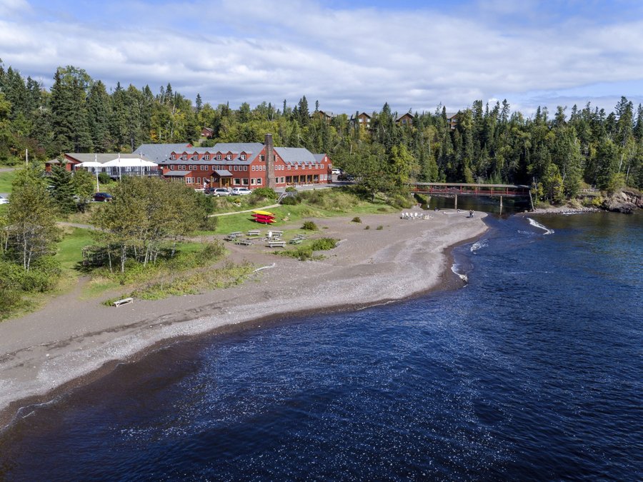 lutsen resort dining room